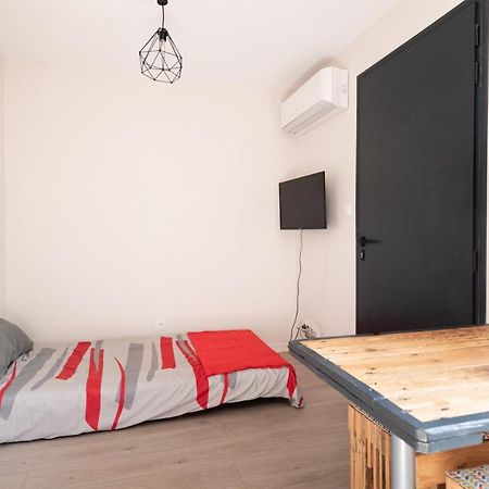 Lot En Dock 3 Logements Atypiques Et Ecologiques En Vallee De La Dordogne スイヤック エクステリア 写真